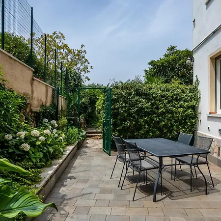 Teatro Garden Apartment *